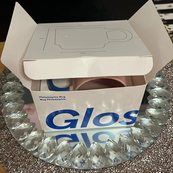 Glossier Philadelphia Exclusive Mug - Picture 3 of 4